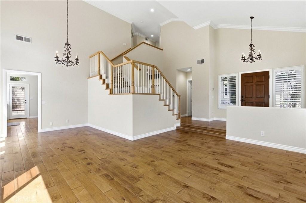 10565 Costello Dr - Photo 7 of 31