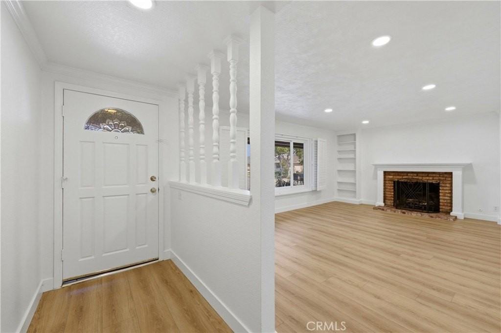 9306 Gregory St - Photo 7 of 41