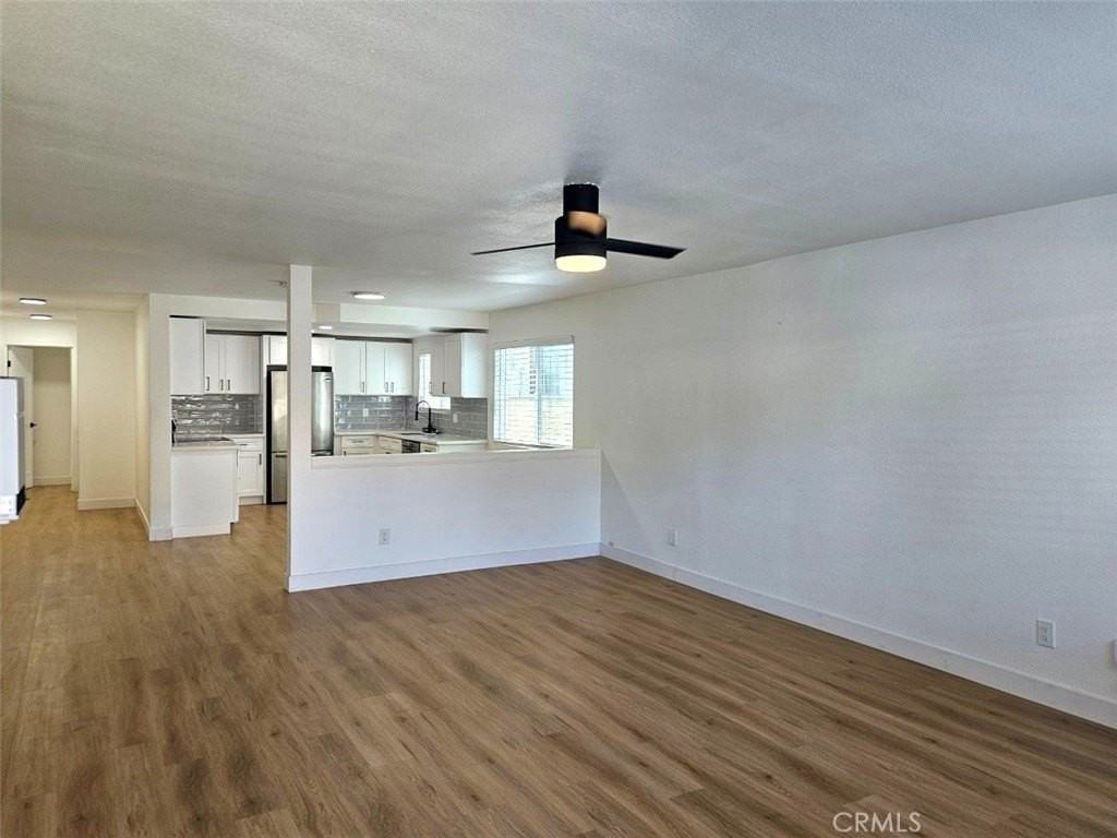 226 N Citrus Ave #A - Photo 4 of 36