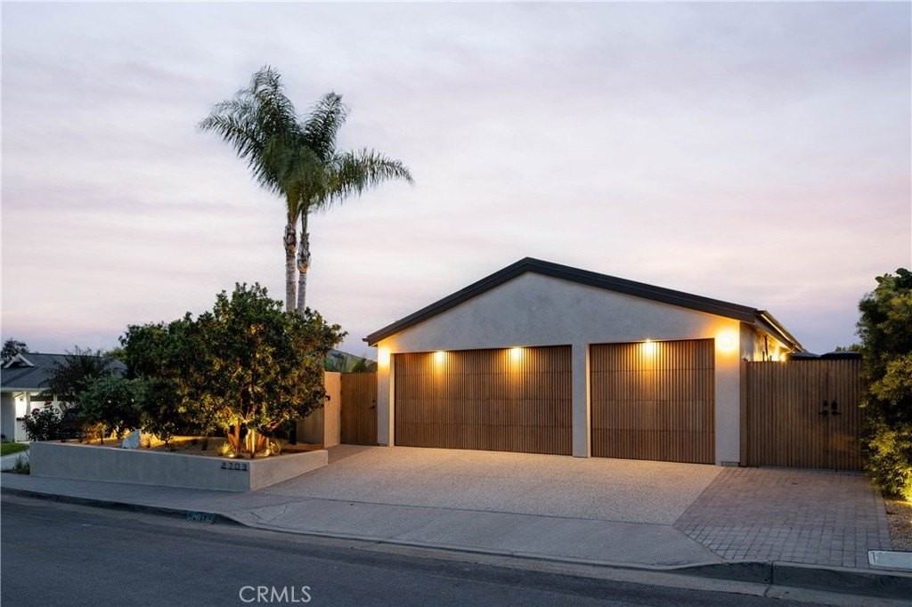 2703 Via Montecito - Photo 5 of 50