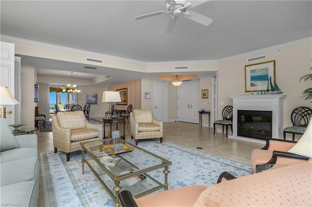 8787 Bay Colony Dr #906 - Photo 7 of 50