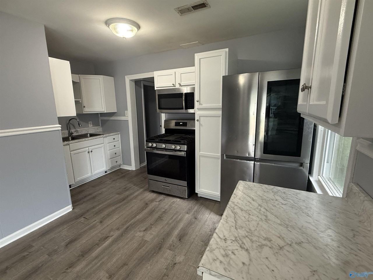 609 10th St Nw - Photo 3 of 14