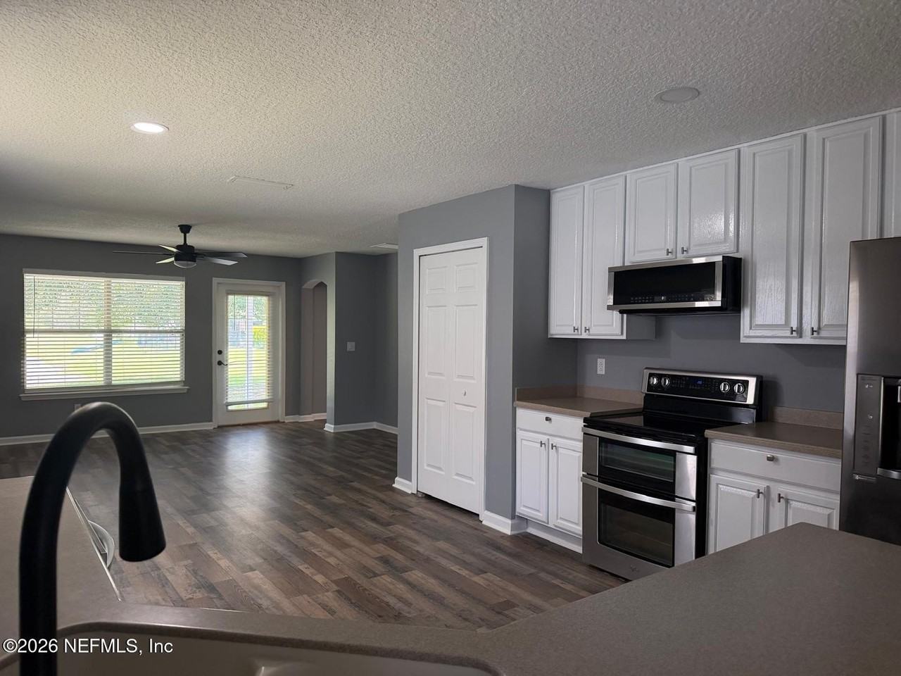 3886 Pebble Brooke Cir - Photo 3 of 20