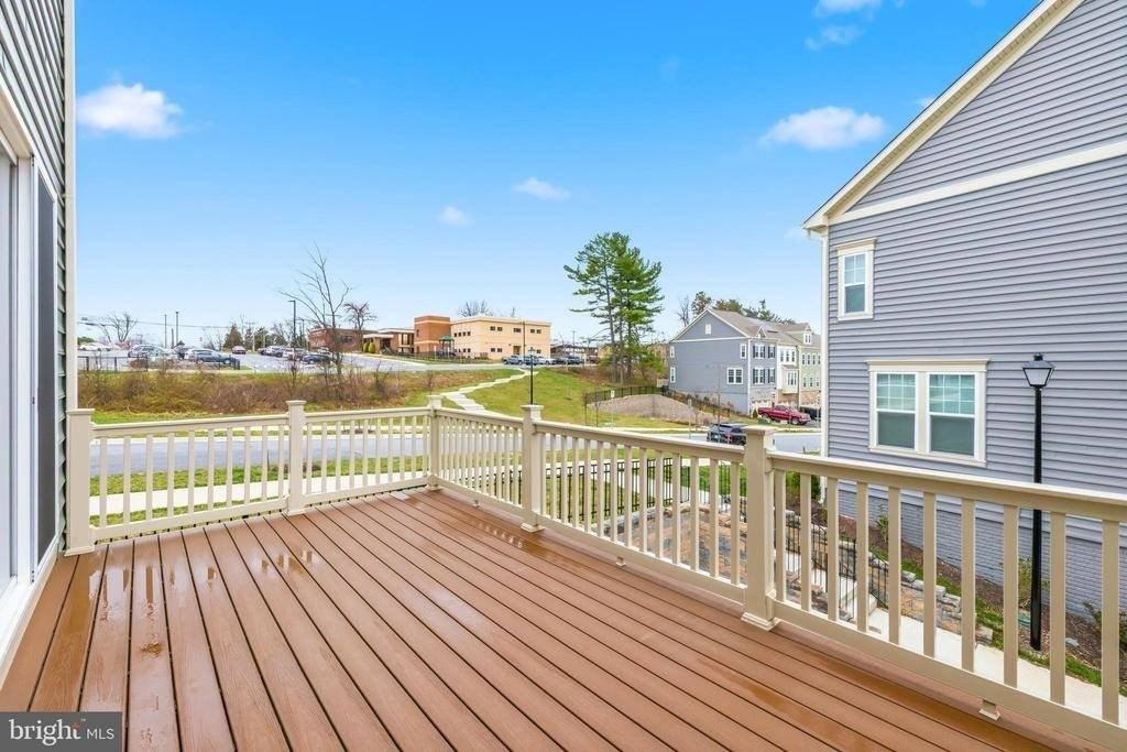 26050 Ridge Rd - Photo 2 of 50