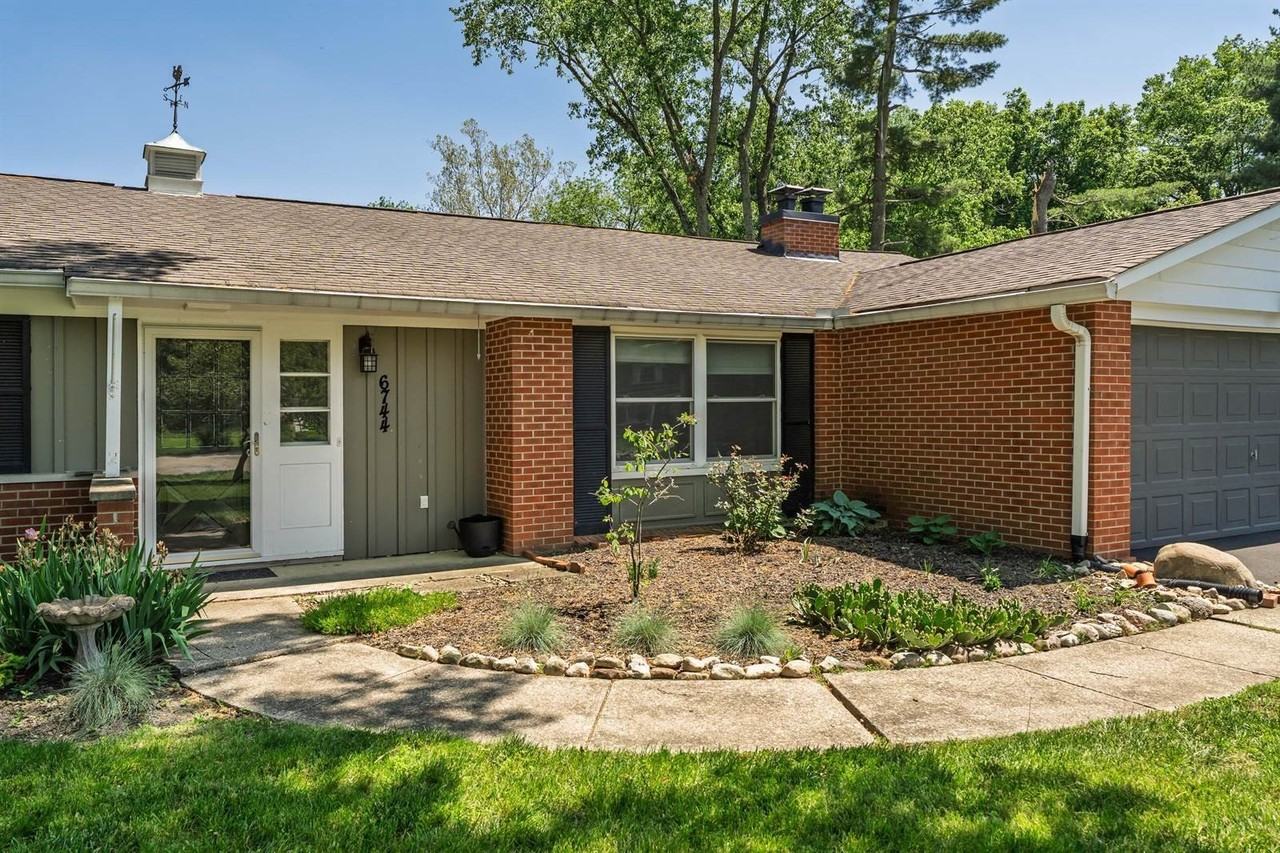 6744 Merwin Pl - Photo 4 of 26