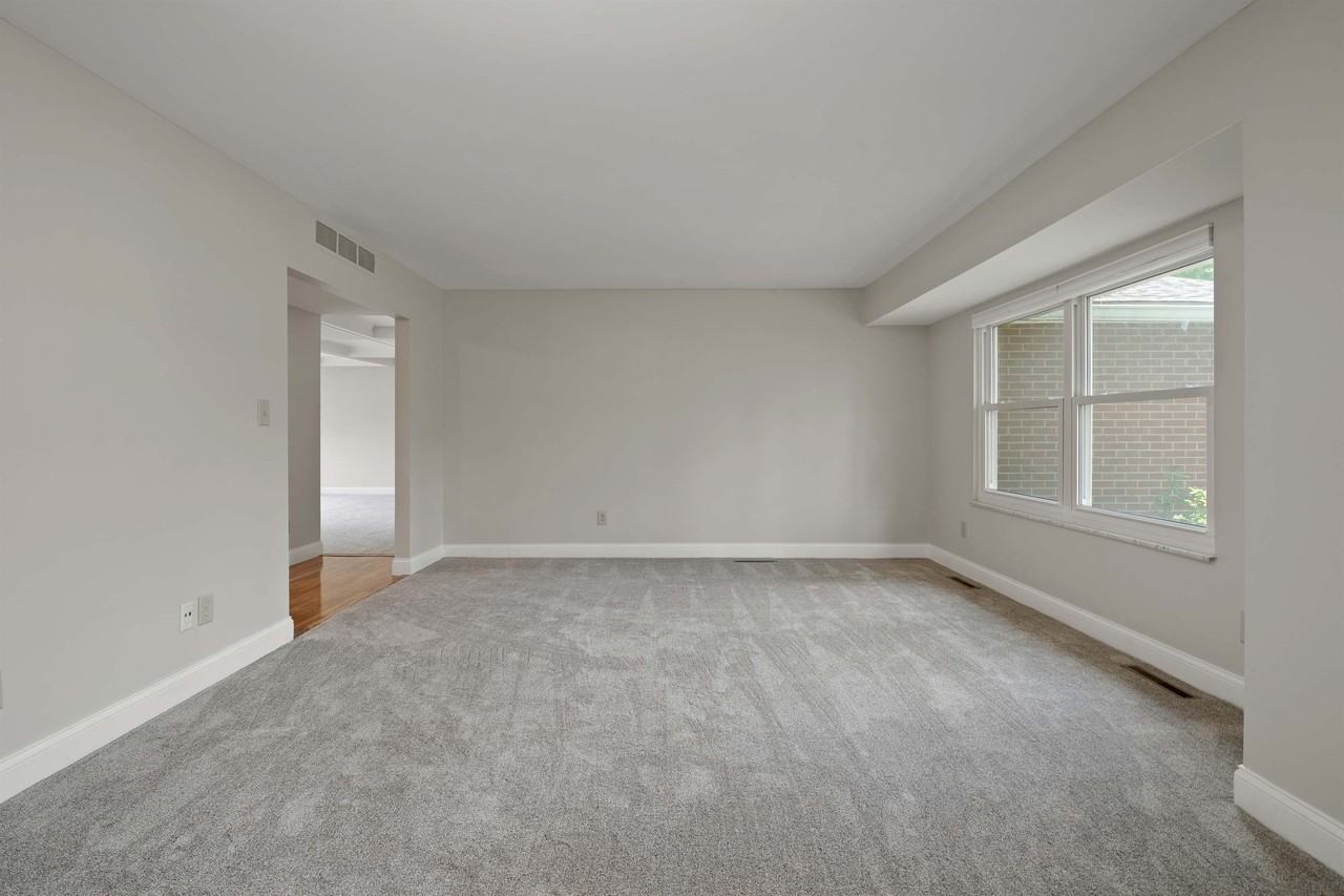 6744 Merwin Pl - Photo 6 of 26
