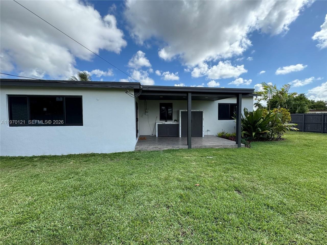 8400 Sw 46th St #O - Photo 2 of 8