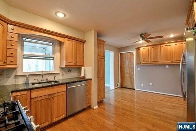 628 River Rd - Photo 4 of 22