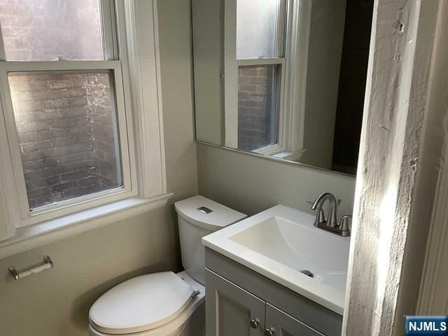 311 5th St #2 - Photo 6 of 16