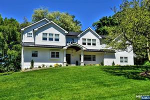 featured image of 17 Grandview Ave