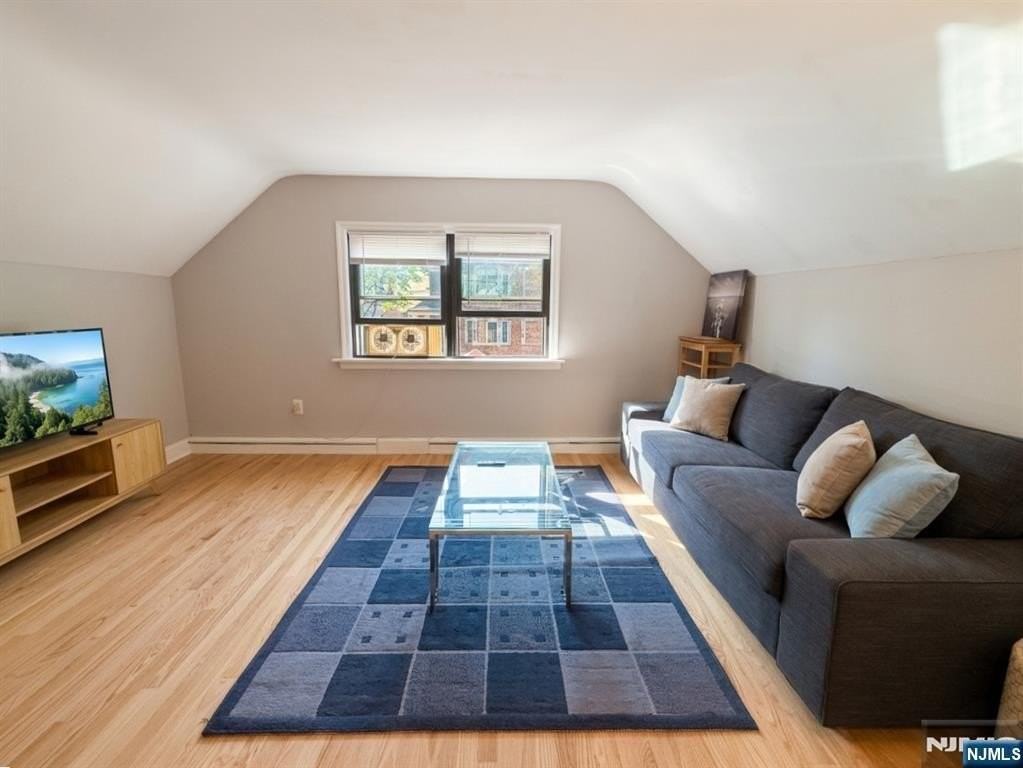 2278 Center Ave #2ndFL - Photo 3 of 7