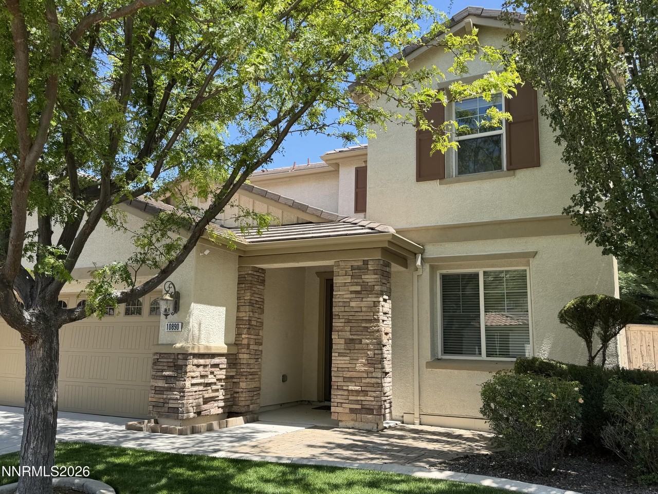 10890 Oakhaven Dr - Photo 2 of 28