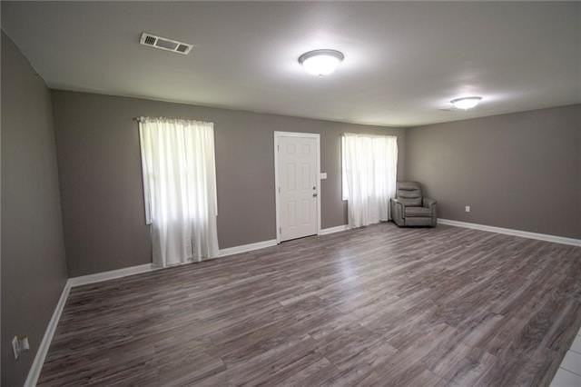19341 Hiatt St - Photo 2 of 15