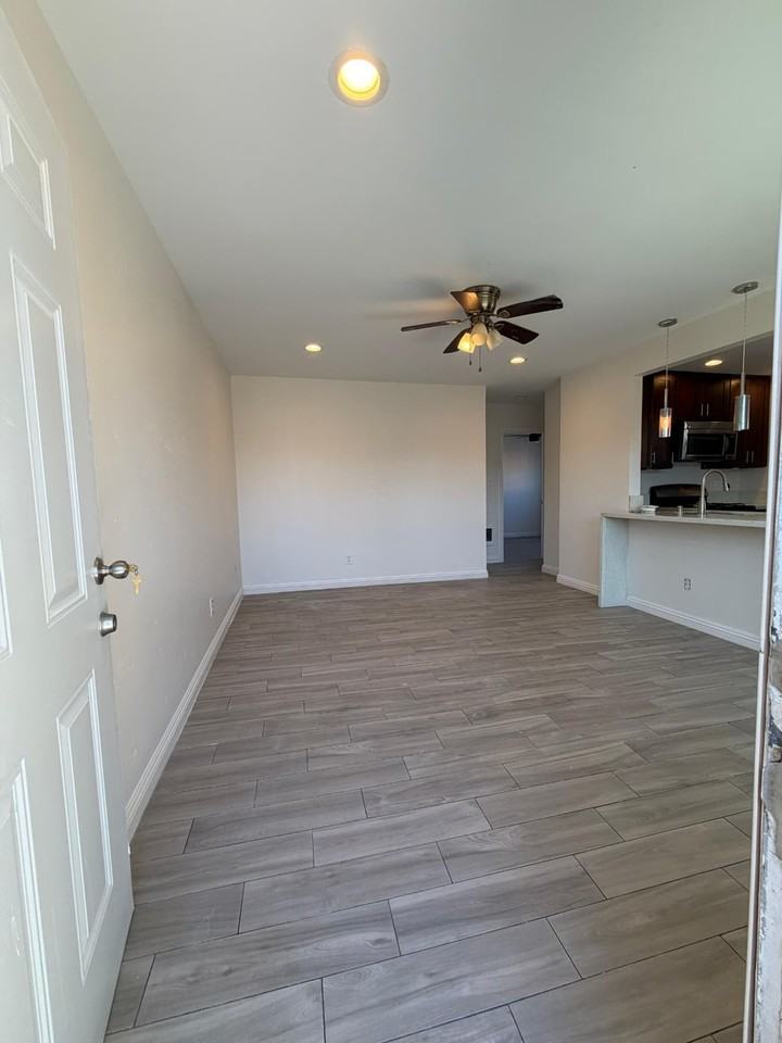 4253 1/2 Altadena Ave #1 - Photo 5 of 11