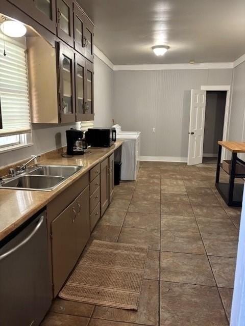 725 Peach St - Photo 5 of 15
