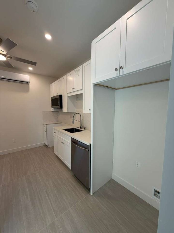 3328 Altadena Ave #1 - Photo 6 of 7