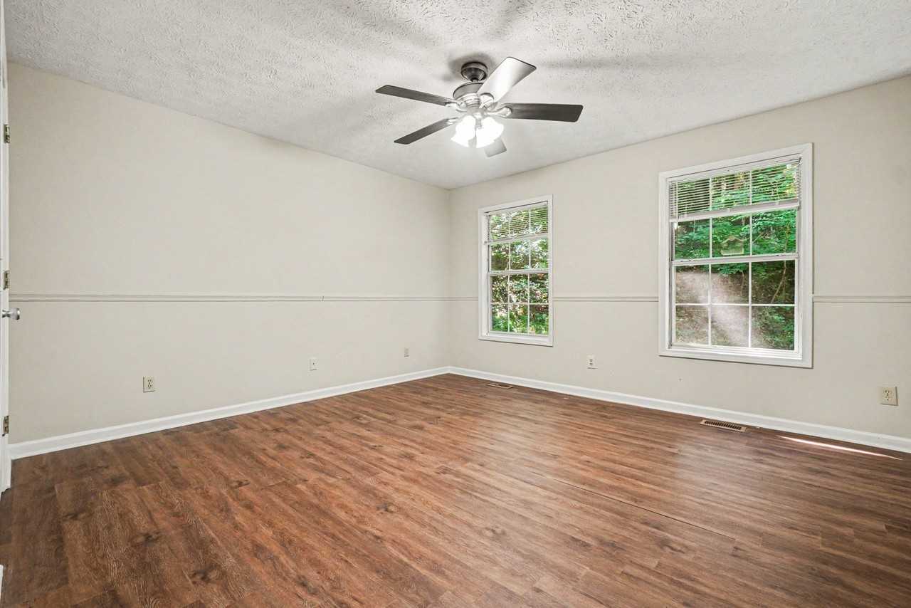 181 N Springs Dr #1 - Photo 6 of 22