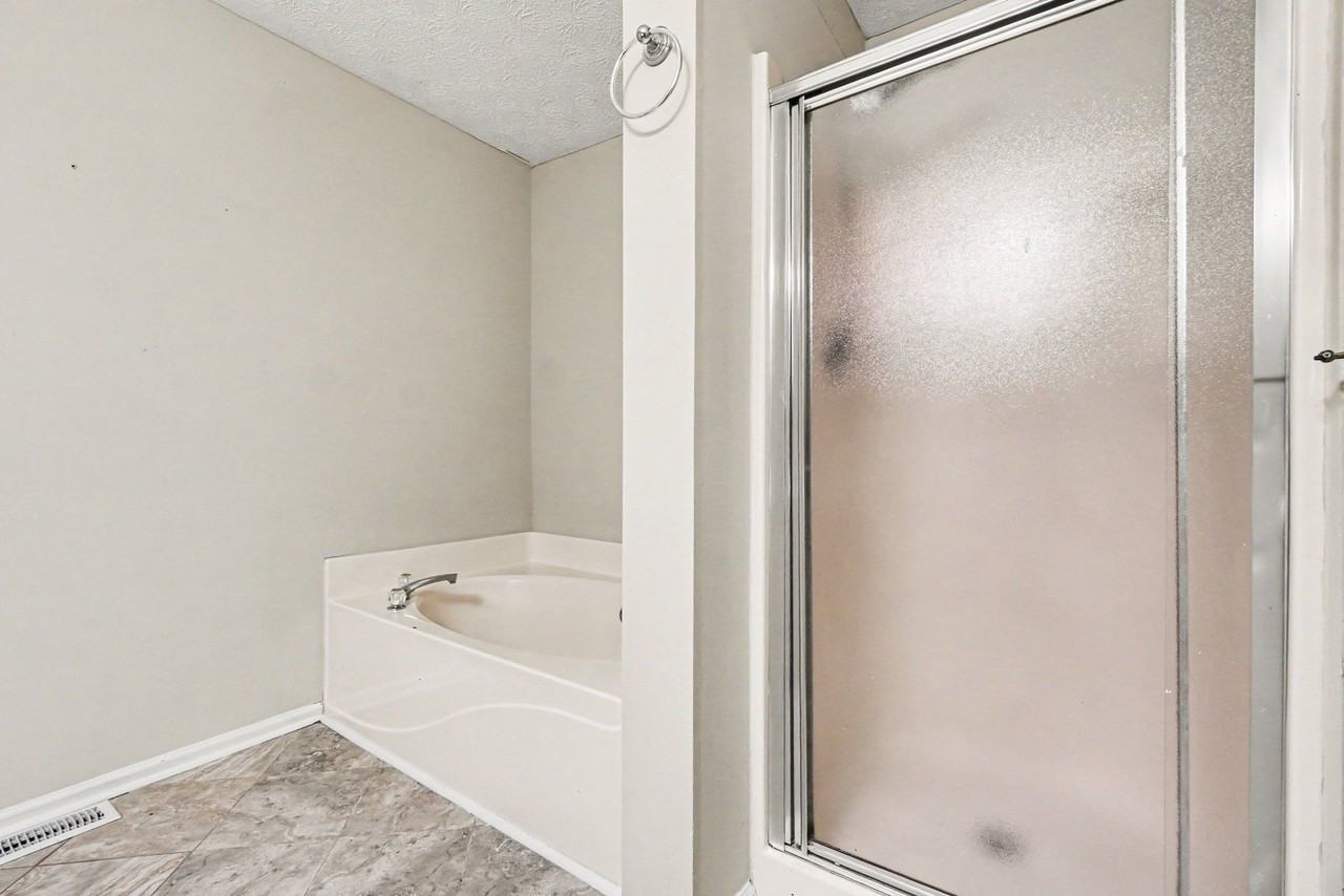 181 N Springs Dr #1 - Photo 7 of 22