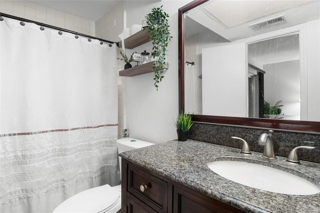 677 Cimarron Trl #677 - Photo 5 of 16