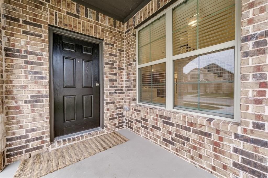 1237 Milfoil Dr - Photo 4 of 27