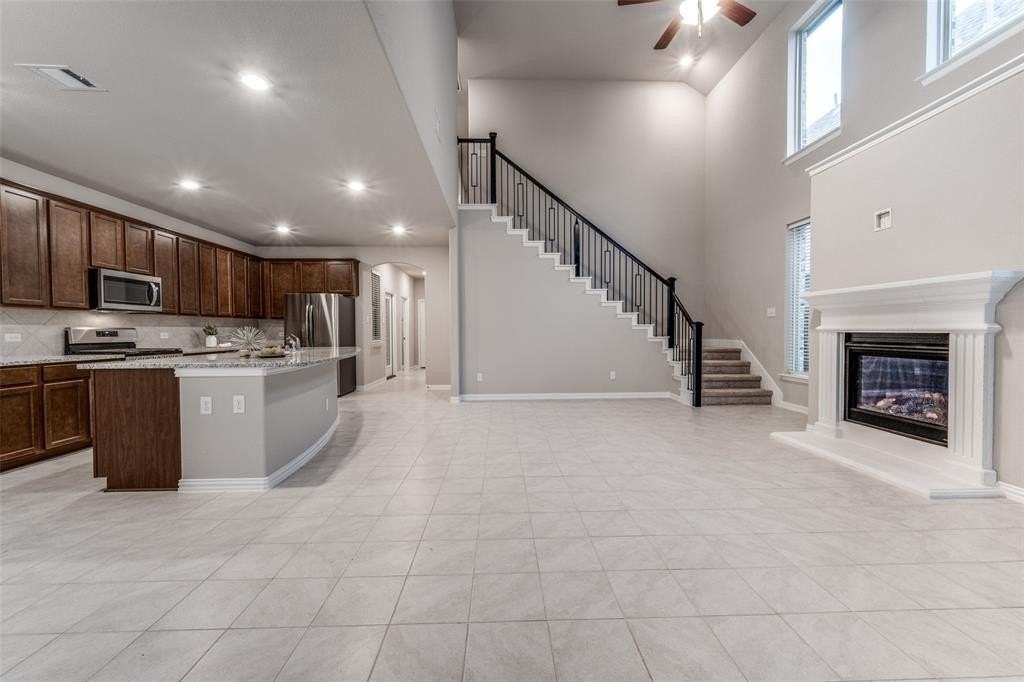1237 Milfoil Dr - Photo 5 of 27