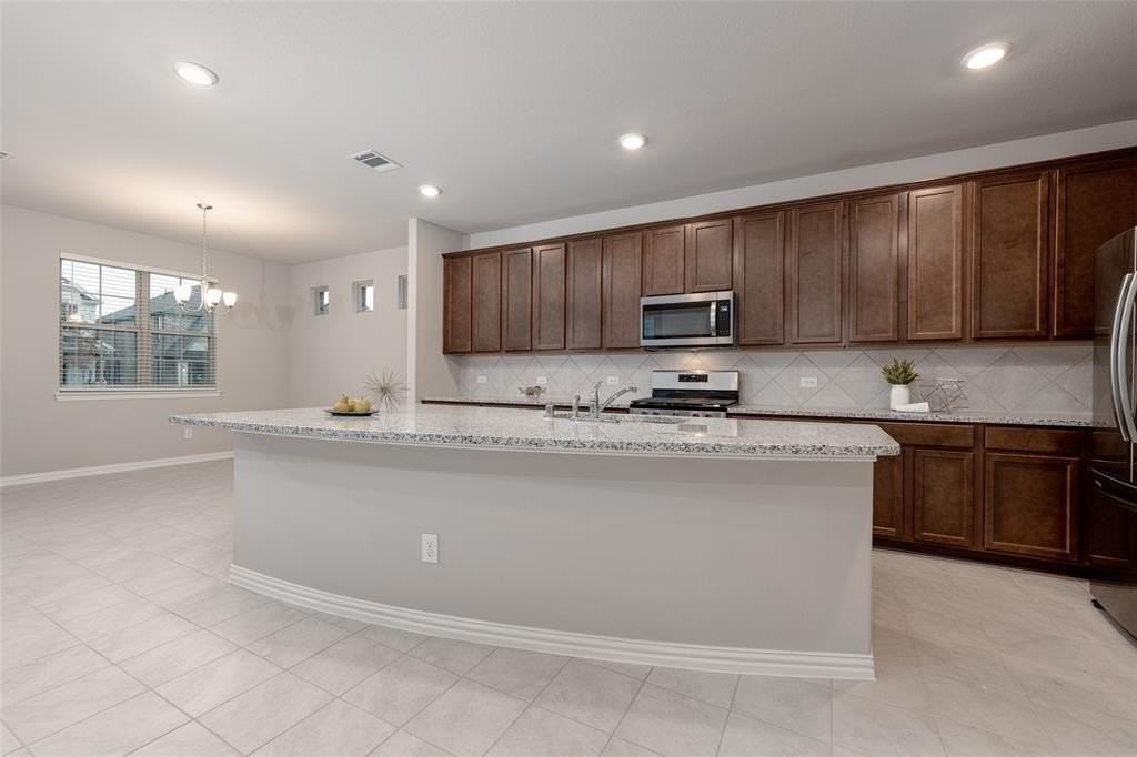 1237 Milfoil Dr - Photo 7 of 27