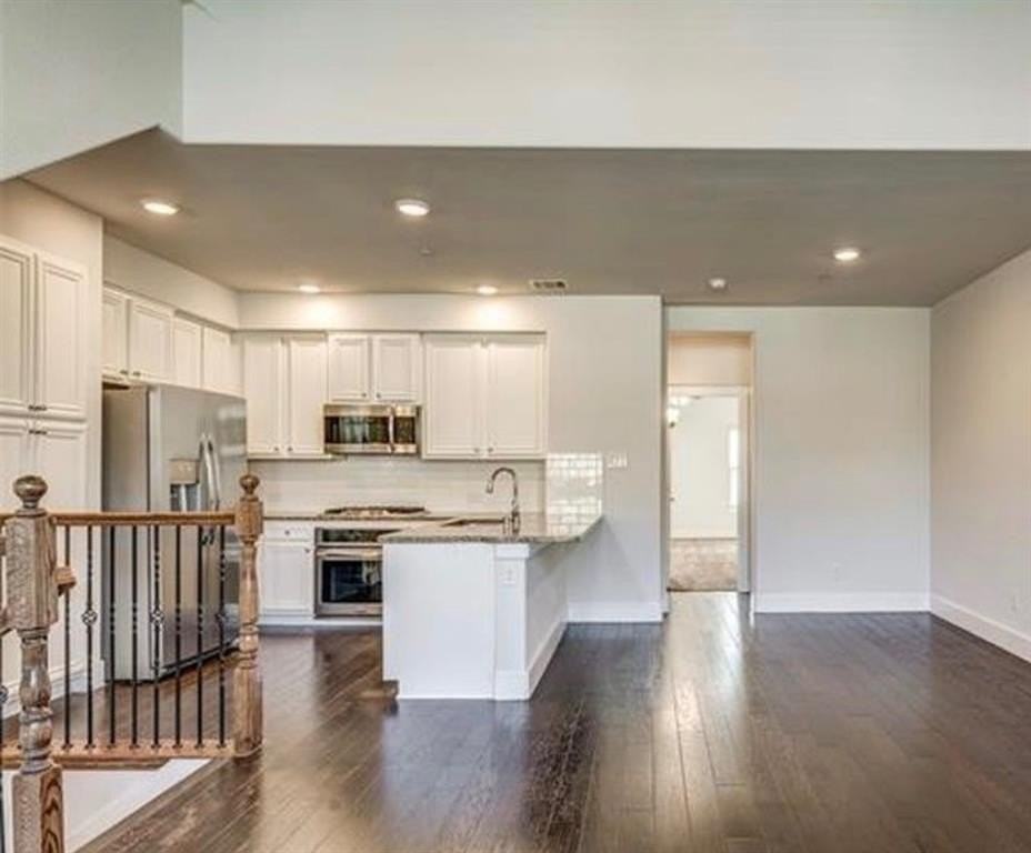 2406 Magalia Ln - Photo 5 of 19
