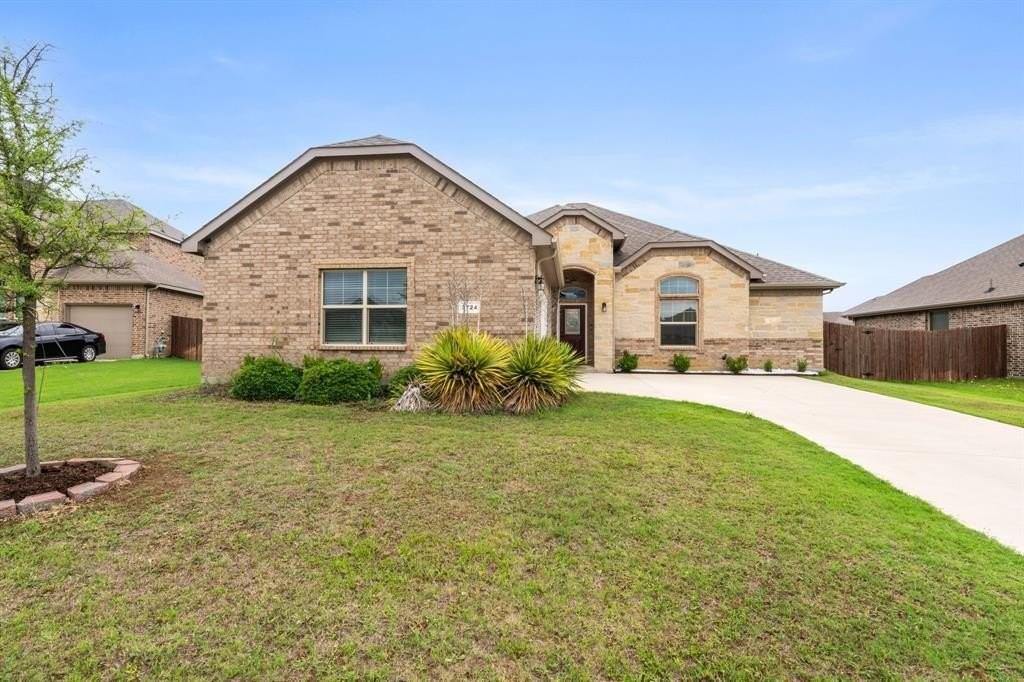 3724 Twin Pines Dr - Photo 2 of 25