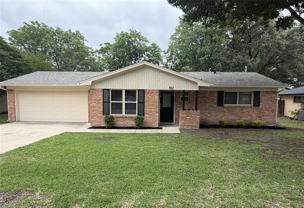 102 Cherokee Ct - Photo 1 of 1