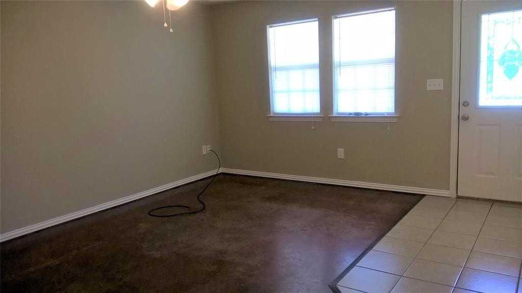 1305 Edison Ave #B - Photo 3 of 9