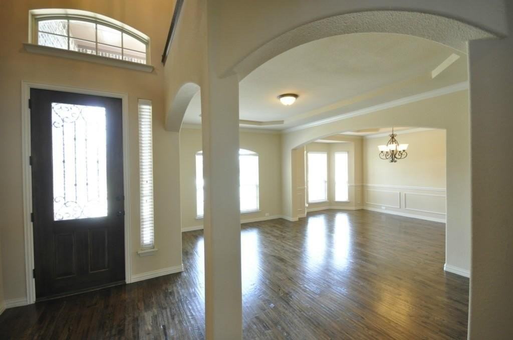600 Falcon Dr - Photo 2 of 25