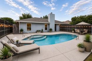 1323 Lark Ln - Photo 1 of 1