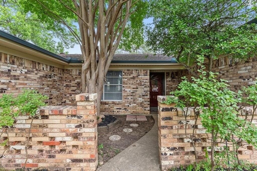 105 Wisteria Ct - Photo 2 of 27