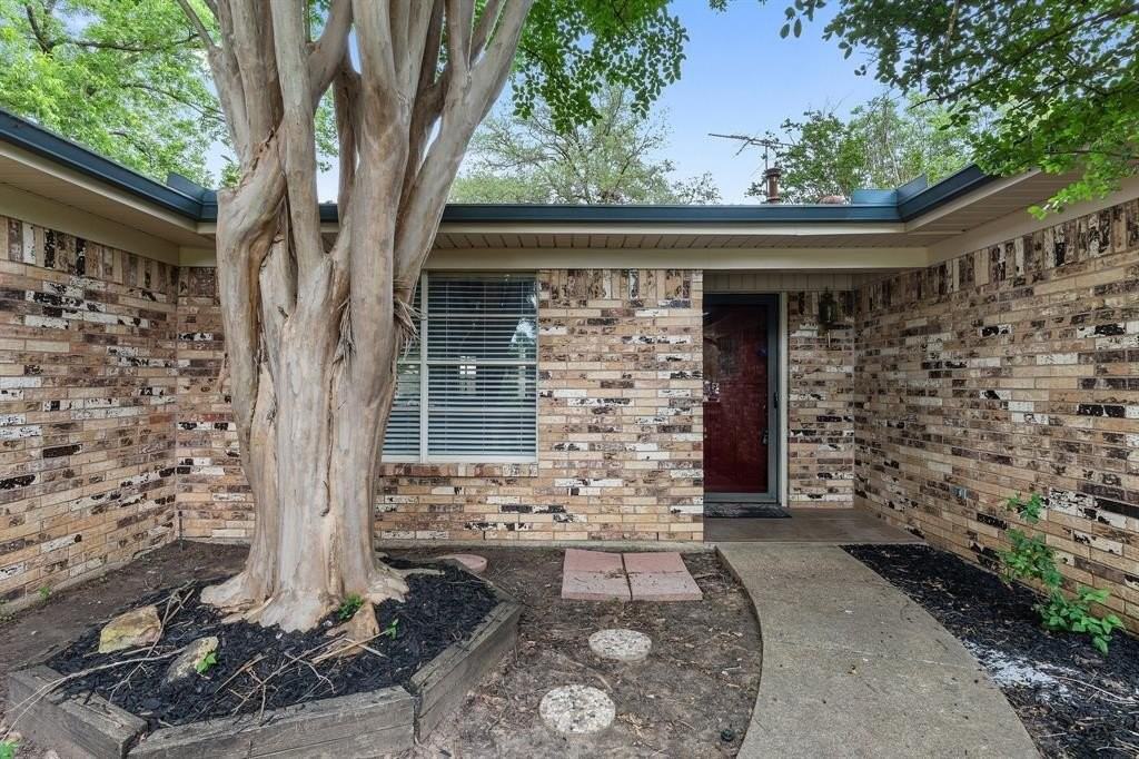 105 Wisteria Ct - Photo 3 of 27