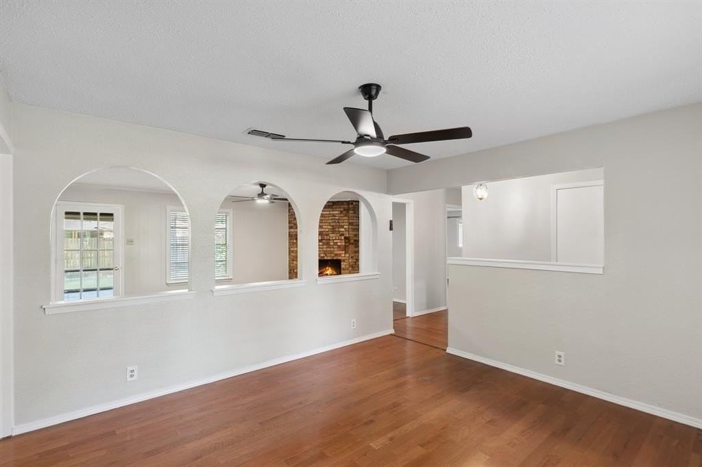 105 Wisteria Ct - Photo 5 of 27
