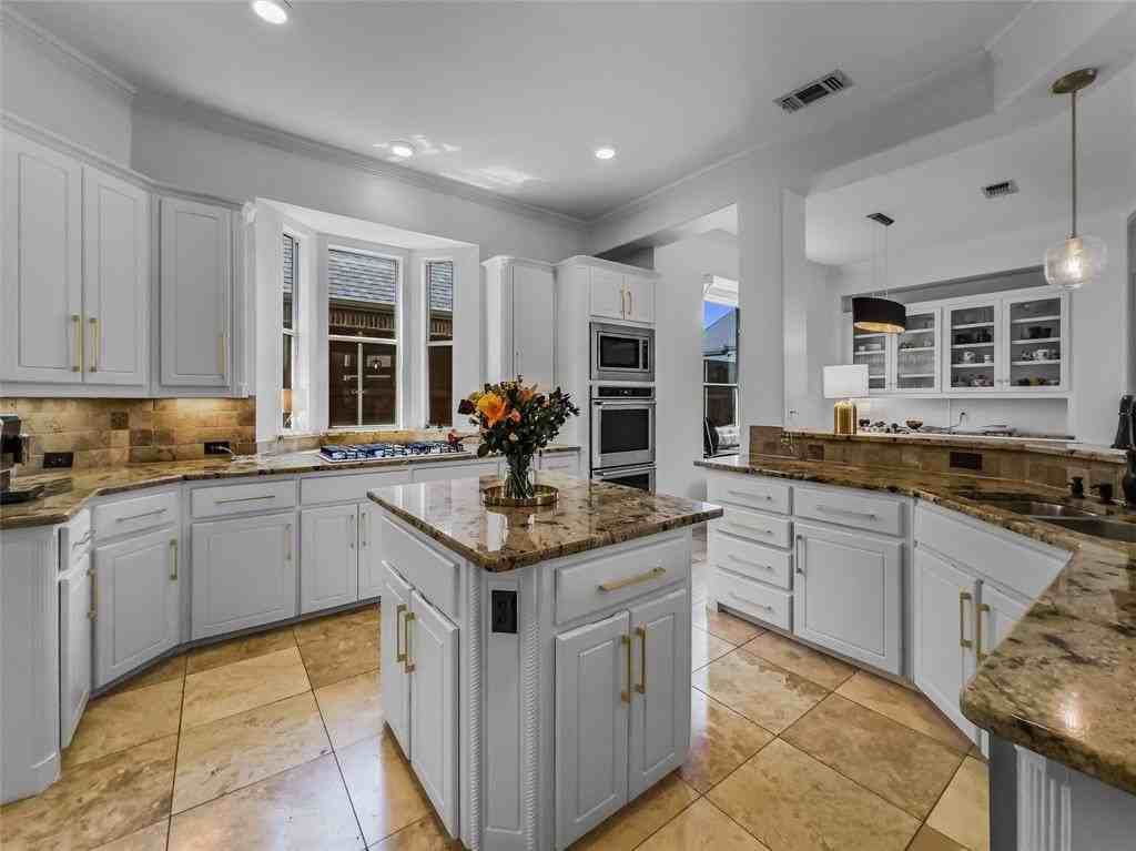 5725 Meadowhaven Dr - Photo 6 of 30
