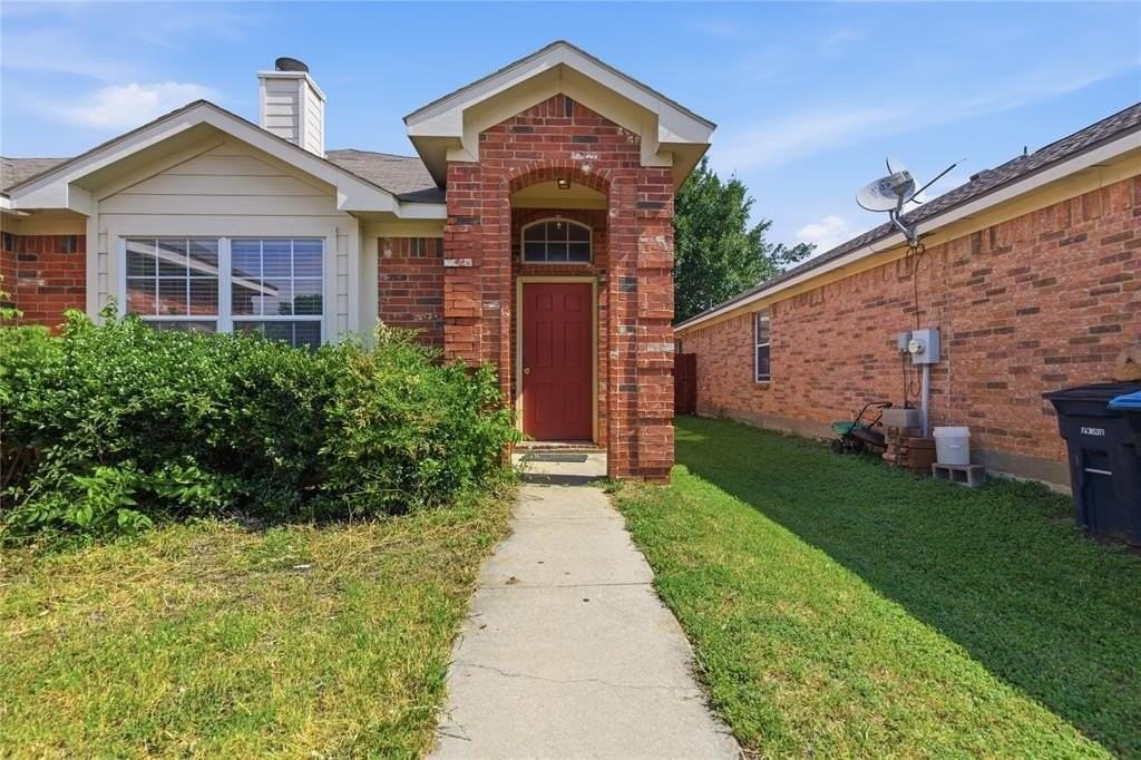 13609 Justice Ct - Photo 2 of 22