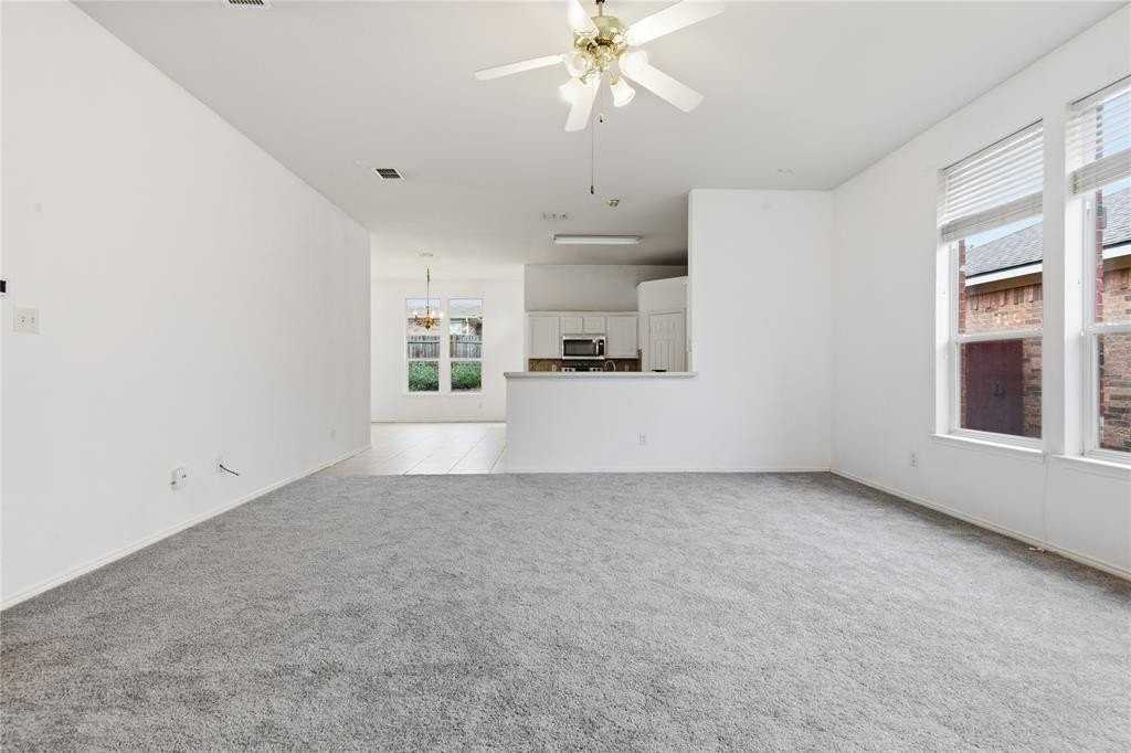 13609 Justice Ct - Photo 4 of 22