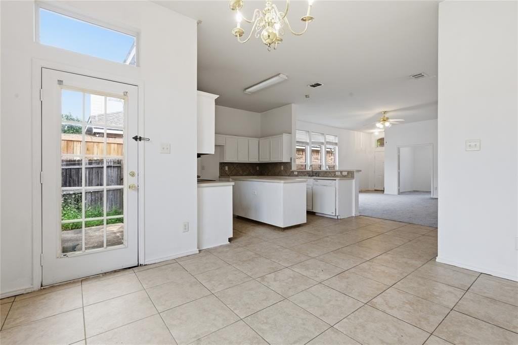13609 Justice Ct - Photo 6 of 22