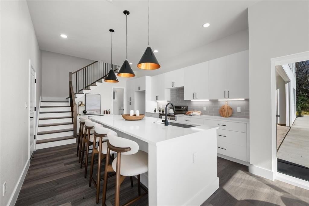 312 S Glasgow Dr - Photo 6 of 29