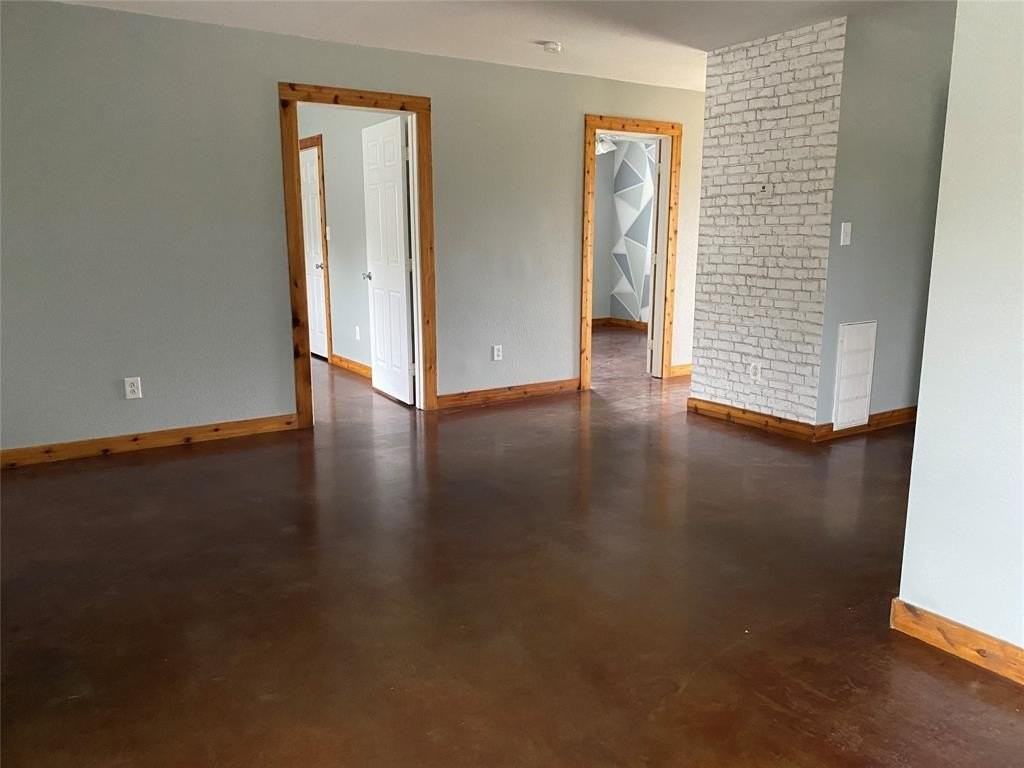 1577 County Road 4757 - Photo 5 of 10
