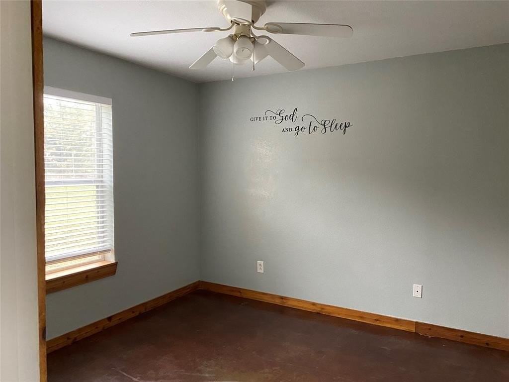 1577 County Road 4757 - Photo 7 of 10