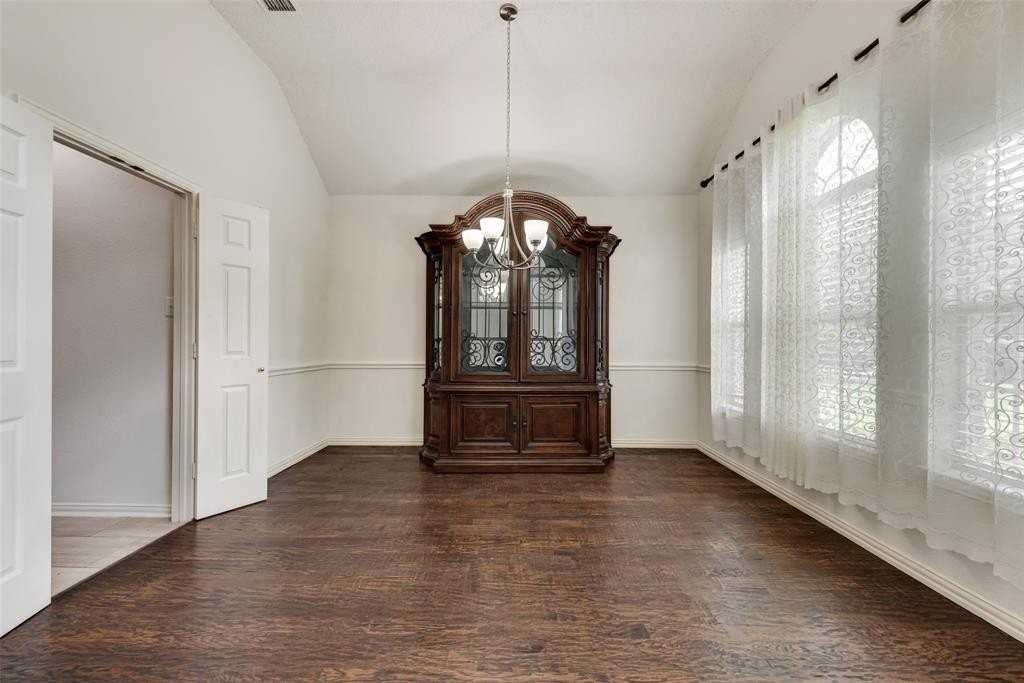 3532 Dripping Springs Dr - Photo 5 of 34