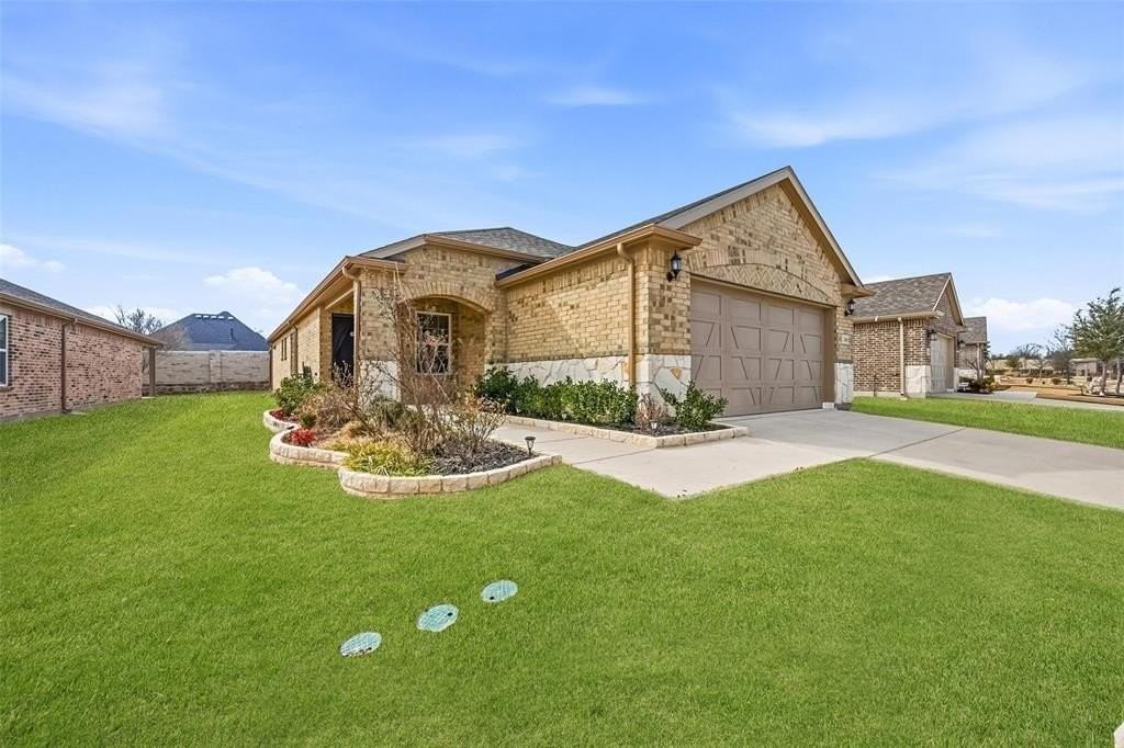 200 Sleepy Willow Ln - Photo 5 of 36