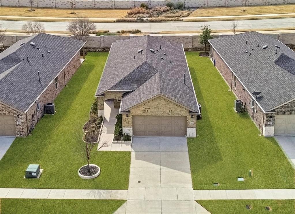 200 Sleepy Willow Ln - Photo 6 of 36