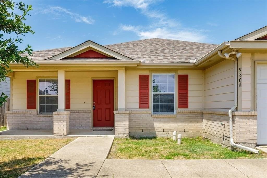 9804 Thomas Jefferson Dr - Photo 2 of 23