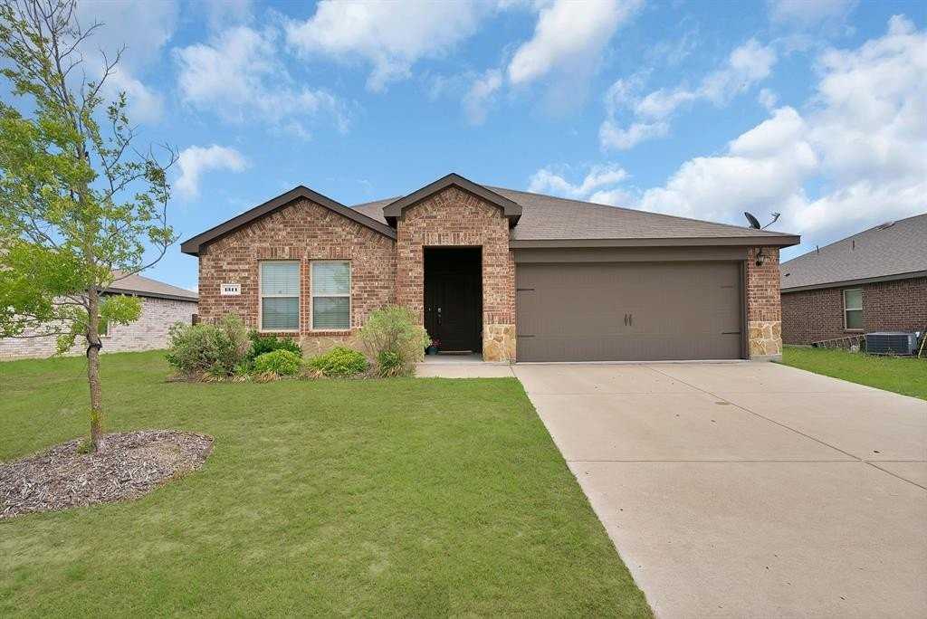 1311 Emi Kate Ln - Photo 7 of 40