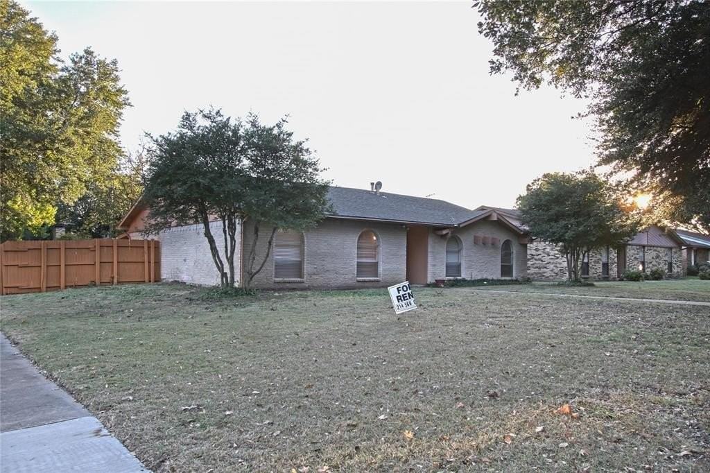 1000 Windy Meadow Dr - Photo 2 of 11