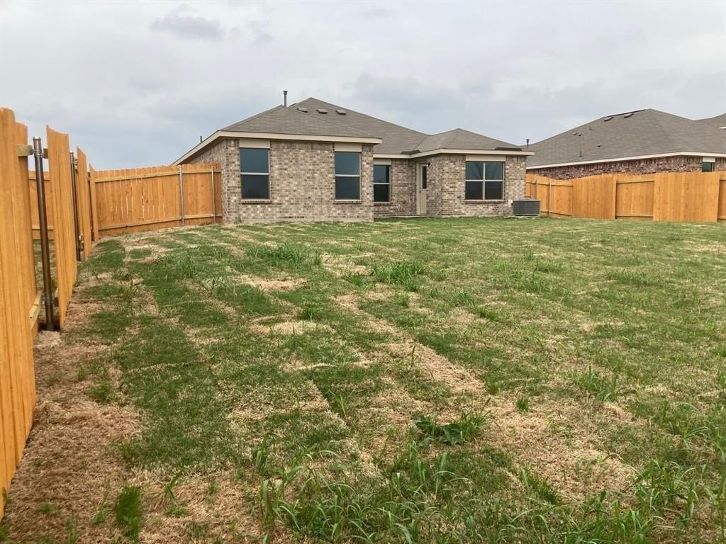 3007 Boran Dr - Photo 6 of 21
