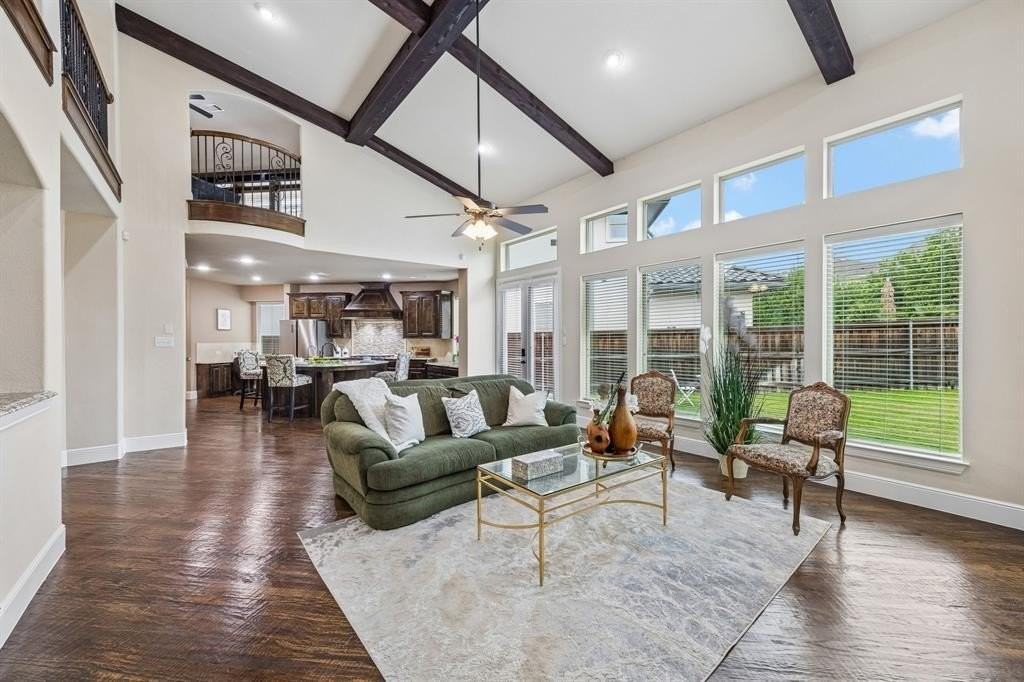 2192 Hidalgo Ln - Photo 6 of 32